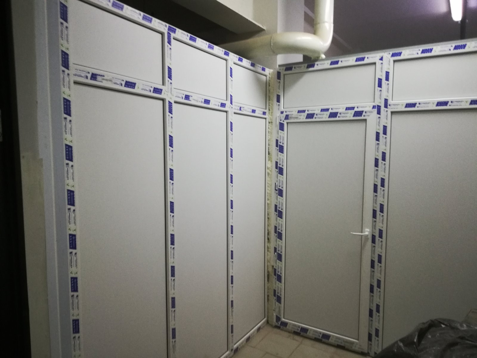 Пластиковые офисные перегородки